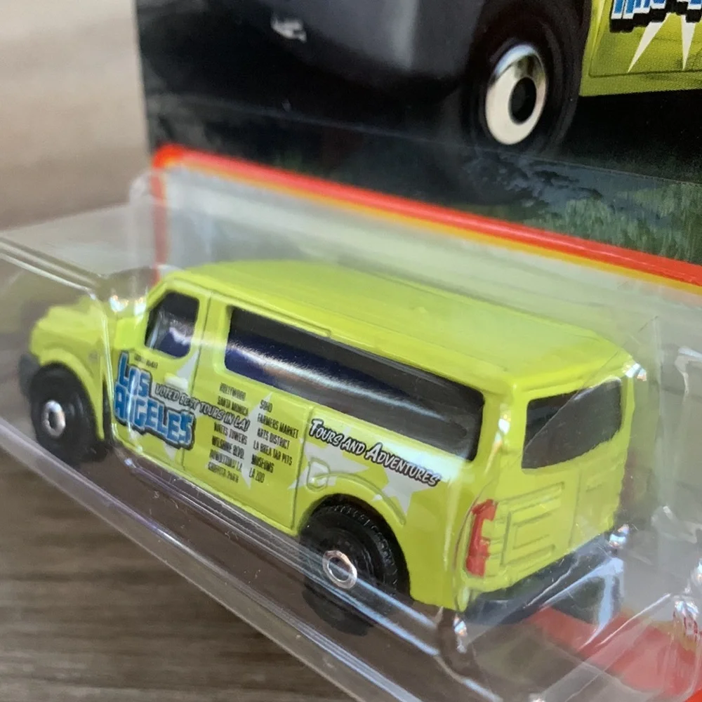 Matchbox Car Nissan NV Los Angeles LA Tour Van Yellow 63/100 MB MBX LA New